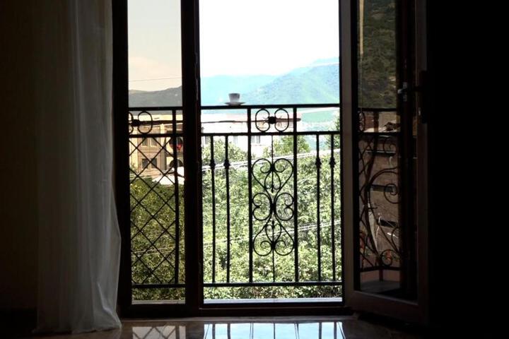 Ojakh Hotel