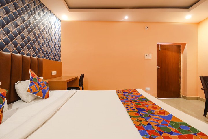 Room 17 of 29