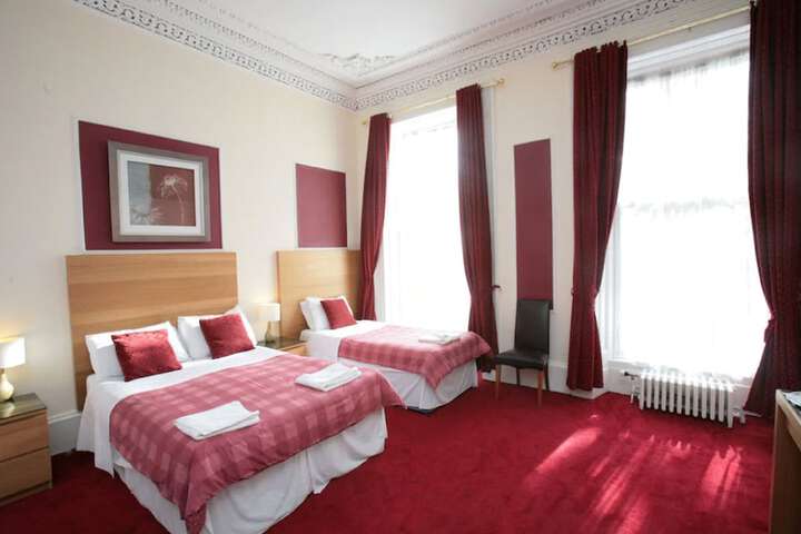 Room 10 of 44