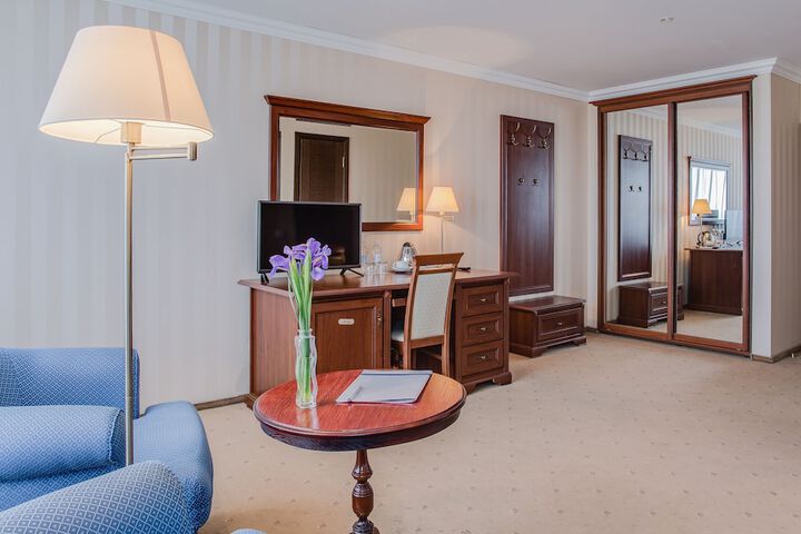 Room 20 of 48
