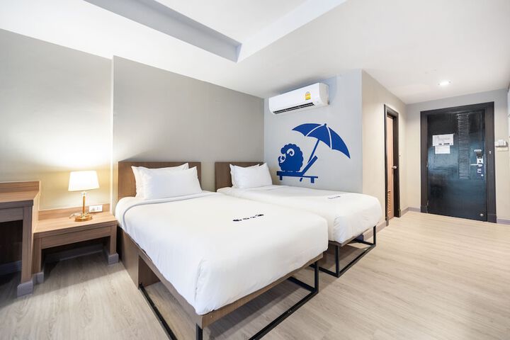 Room 30 of 113