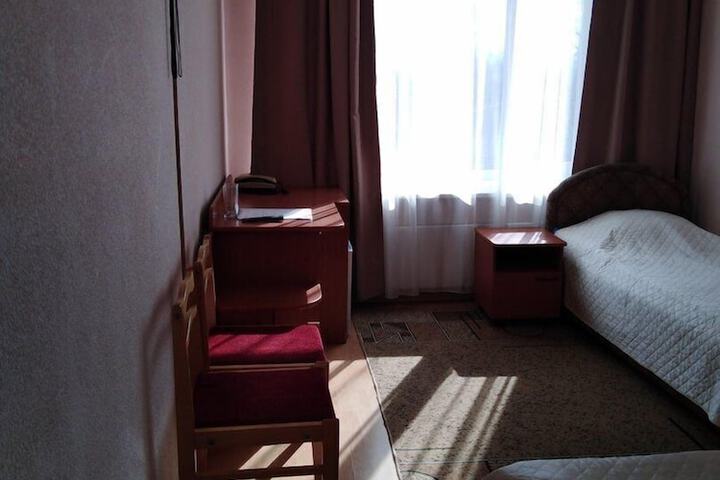 Room 16 of 36
