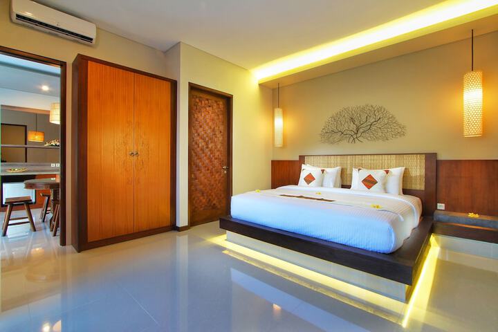 Room 9 of 64