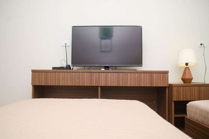 Room 38 of 100