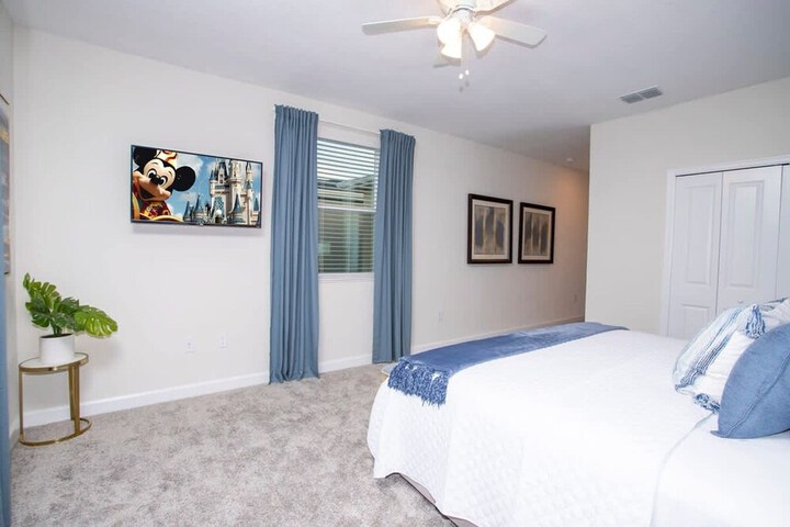 Room 90 of 123