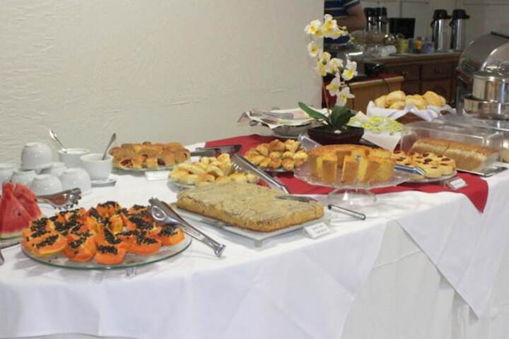 Dining 43 of 56