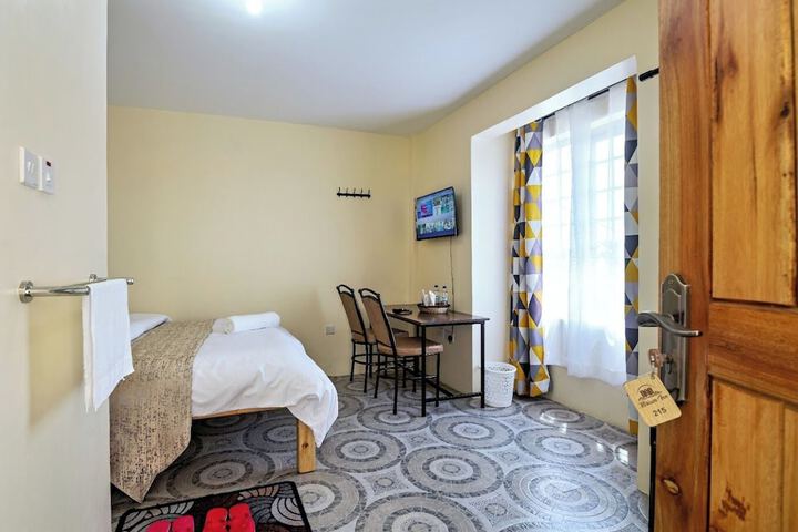 Room 5 of 35