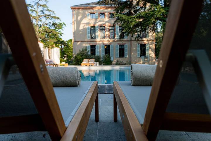 Pool 43 of 94