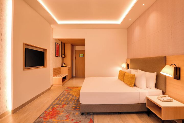 Room 12 of 42