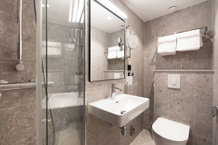 Clean Restrooms