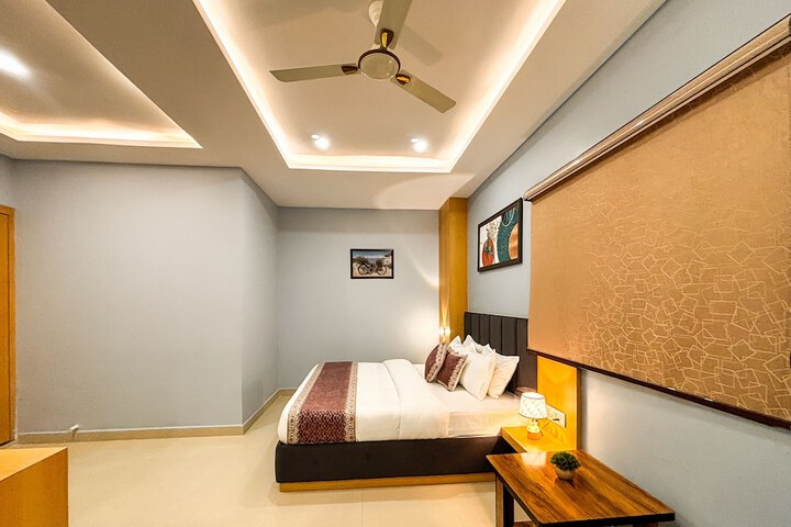 Room 8 of 59