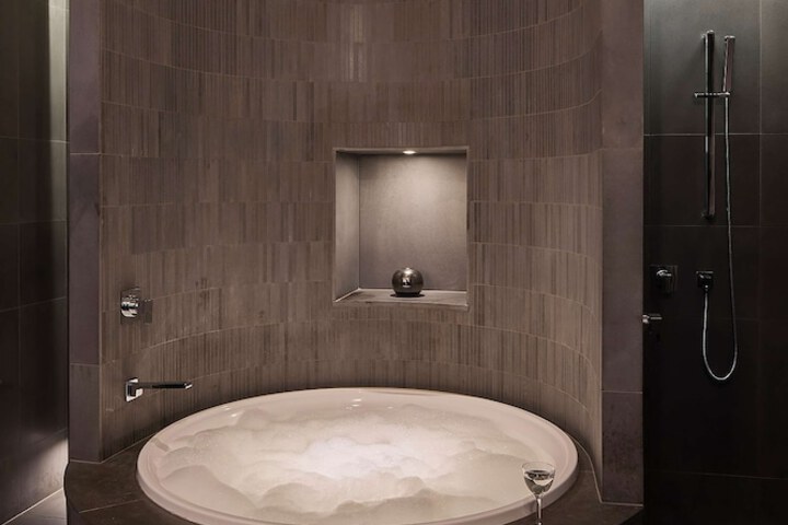 Room 41 of 54