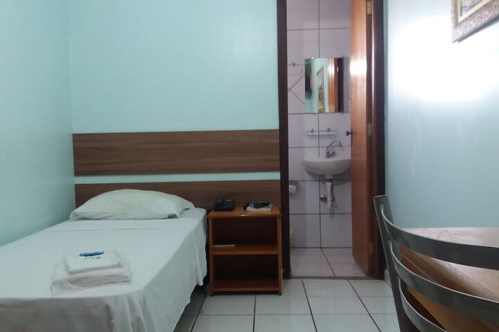 Room 9 of 17