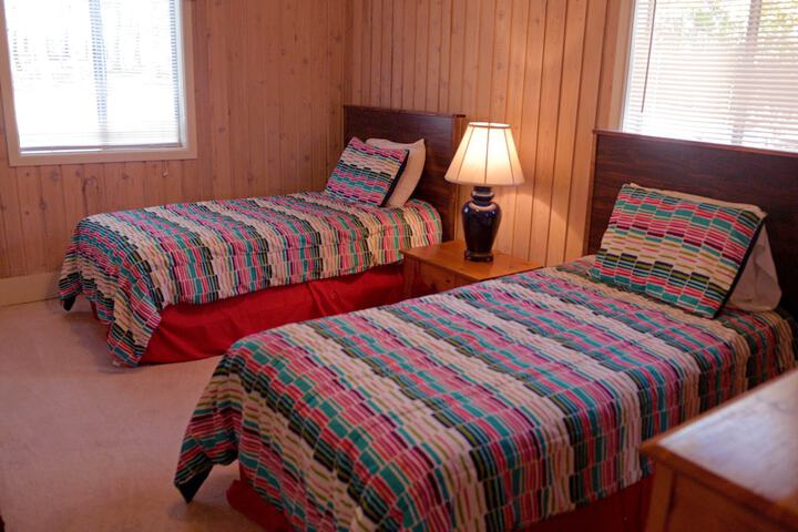 Room 99 of 400