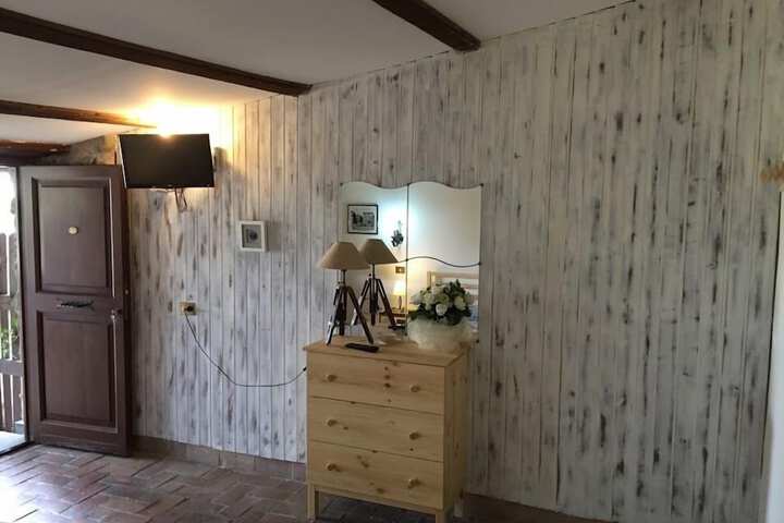 Room 33 of 78
