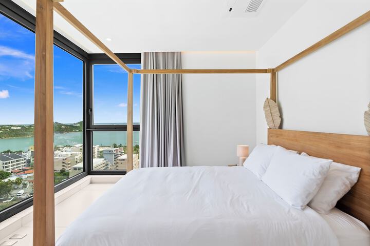 Room 305 of 1000