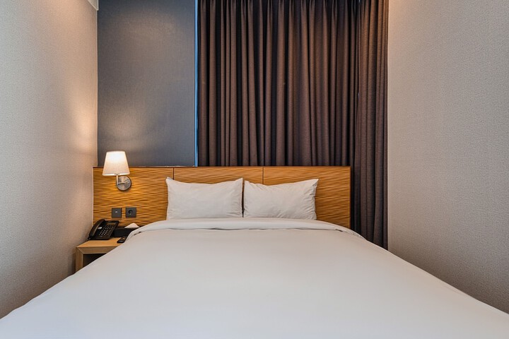 Room 15 of 78