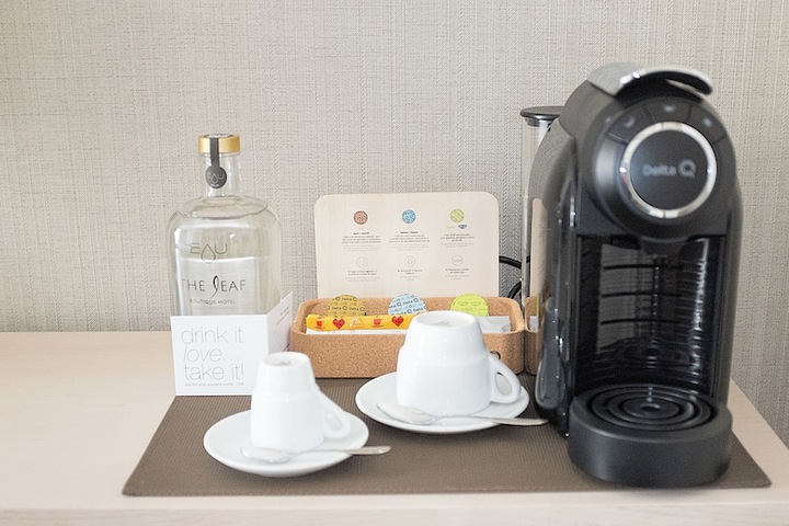 Breakfast/Coffee Service 11 of 17