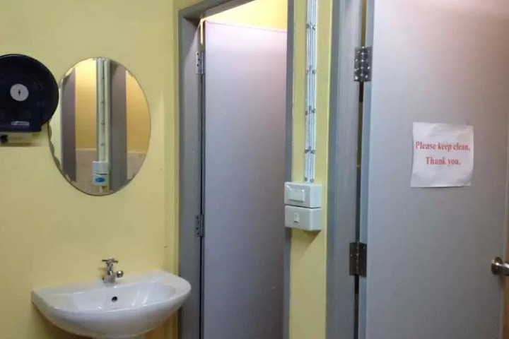 Room 28 of 49