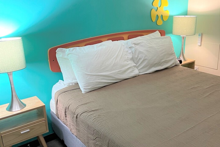 Room 7 of 39