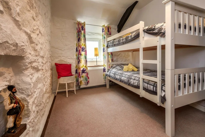 Charming Holiday Home in Aberdaron With Private Garden