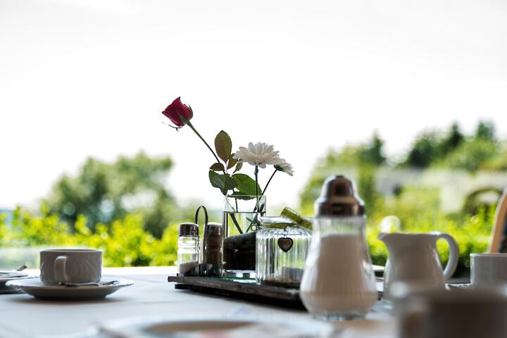 Breakfast/Coffee Service 16 of 29