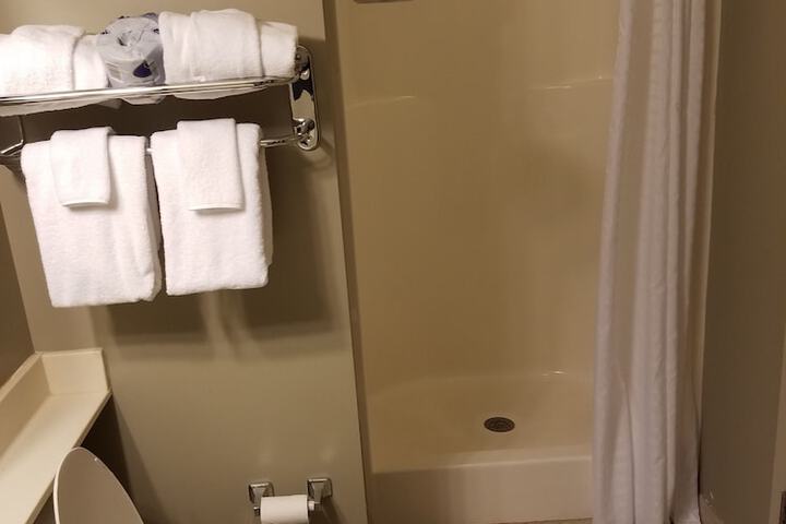 Room 130 of 190