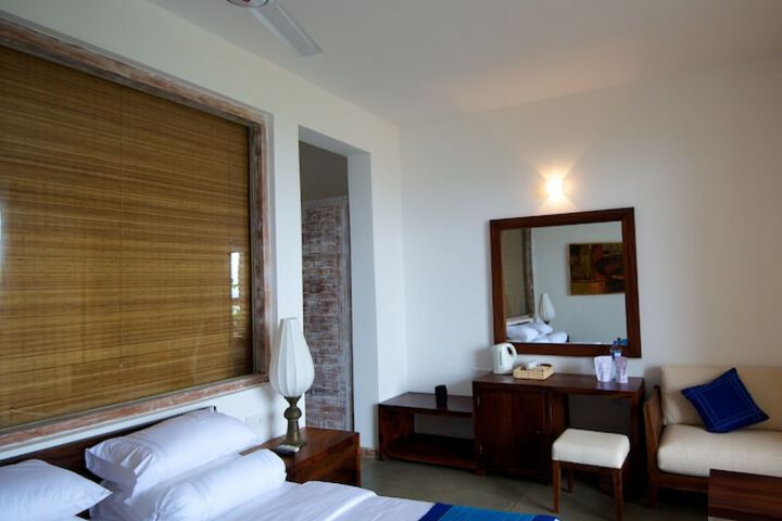 Room 5 of 28