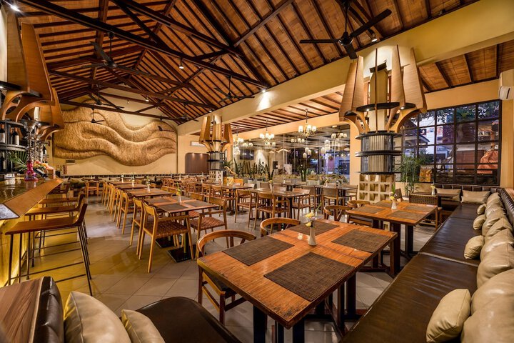 Dining Photos