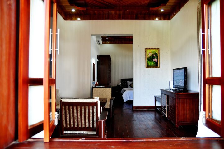 Room 6 of 46