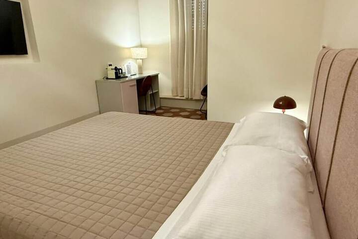 Room 48 of 139