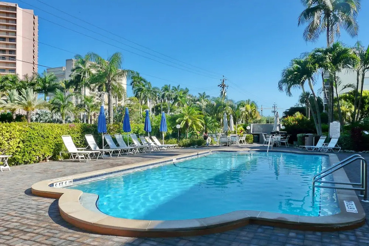 Pool 9 of 18