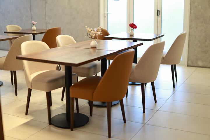 Dining 135 of 150