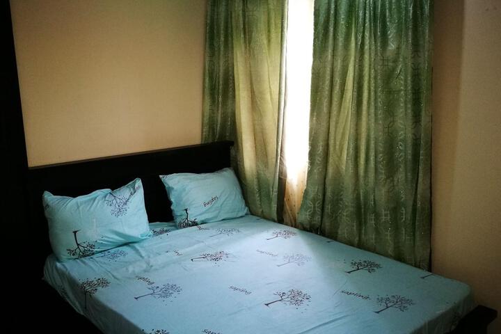 Room 6 of 39