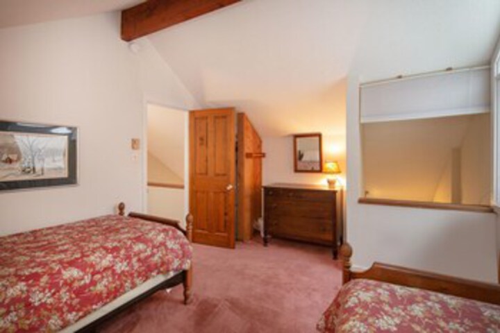 Room 17 of 26