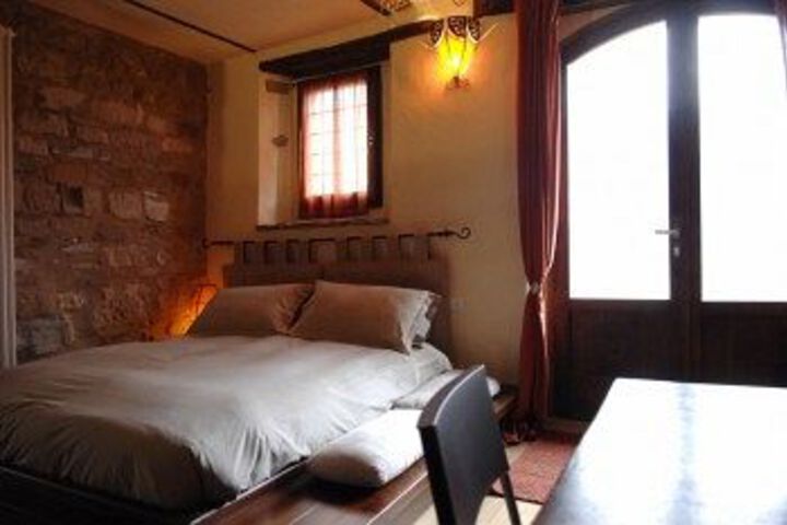 Room 10 of 25