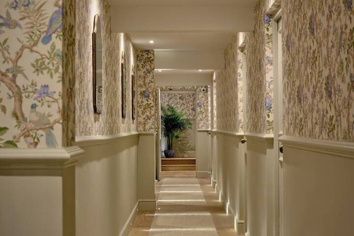 Ballroom/Hall 56 of 56
