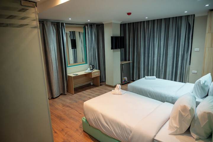 Room 9 of 44
