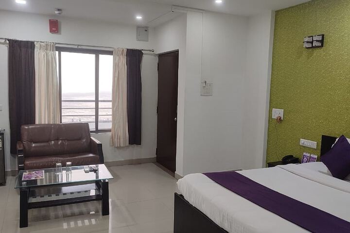 Room 5 of 6