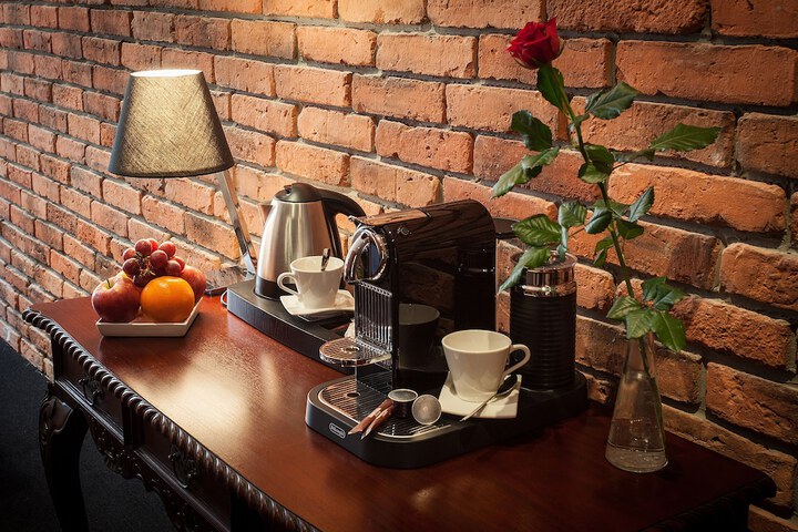 Breakfast/Coffee Service 75 of 112