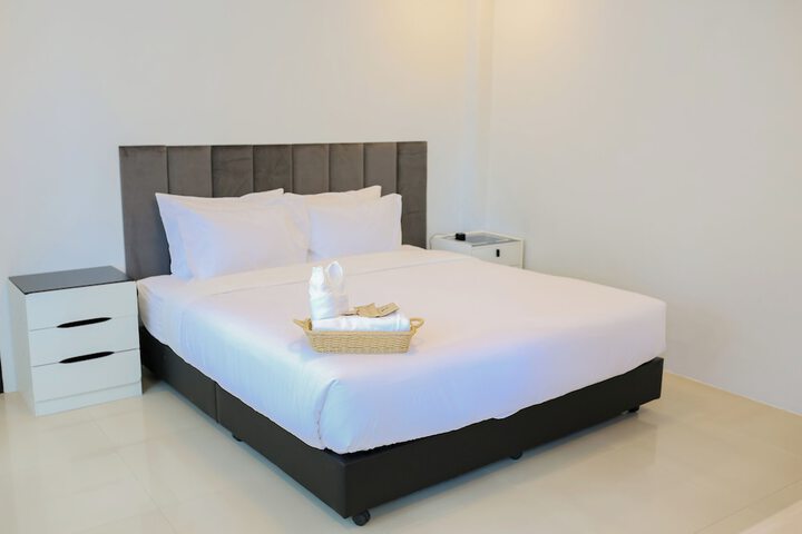 Room 3 of 50