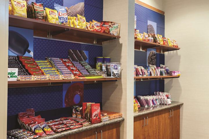 Snack bar