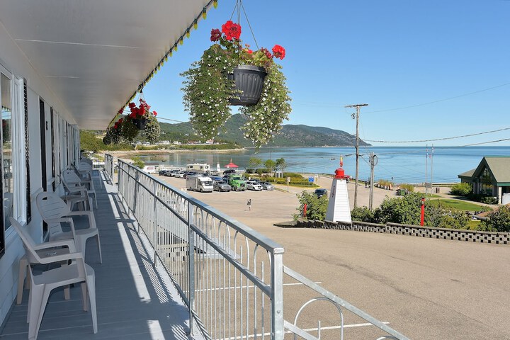 Terrace/Patio 33 of 49