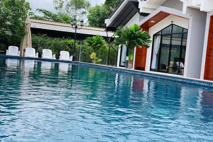 Pool 58 of 91