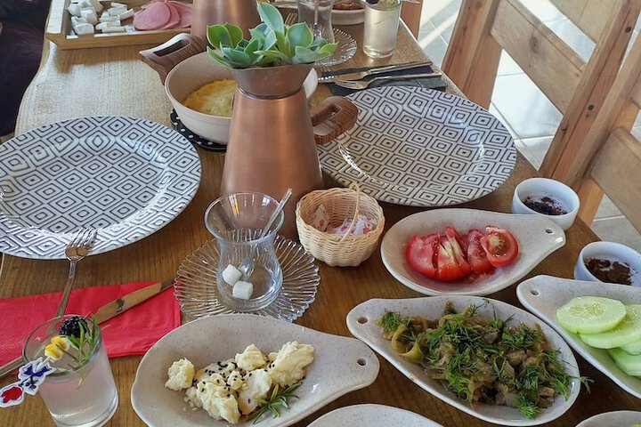 Breakfast/Coffee Service 19 of 34