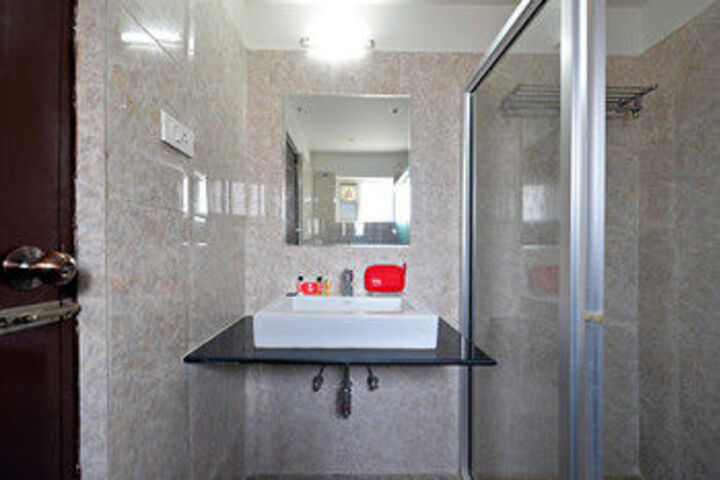 Room 3 of 20