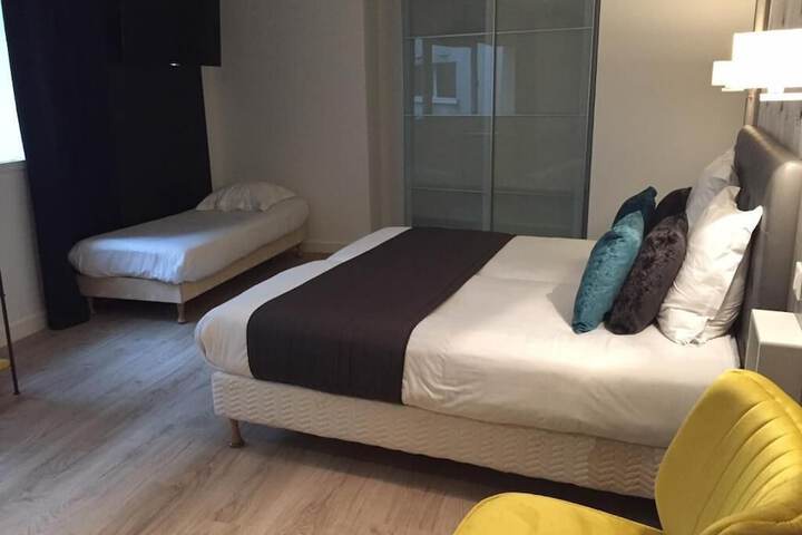 Room 10 of 39