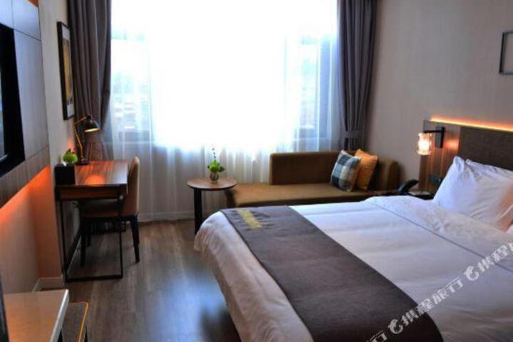Exterior of Home Inn Plus Lianyungang Donghai Pedestrian Street High Speed Rail Station