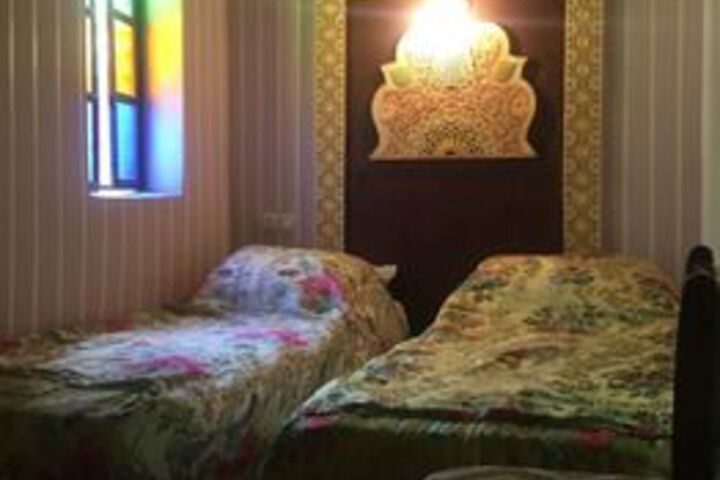 Room 2 of 37