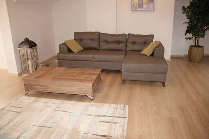 Room 3 of 35